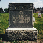 Henry D. Fowler's gravestone